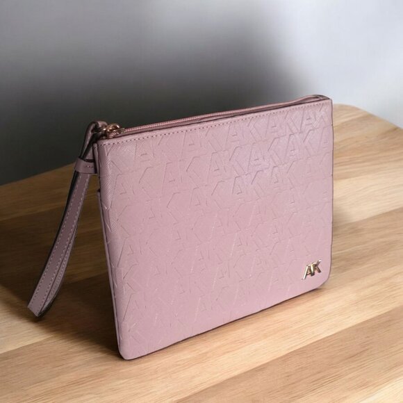 NWOT ANN KLEIN Blush Pink 9 x 7" Wristlet/Pouch/Purse Bag - Picture 1 of 5